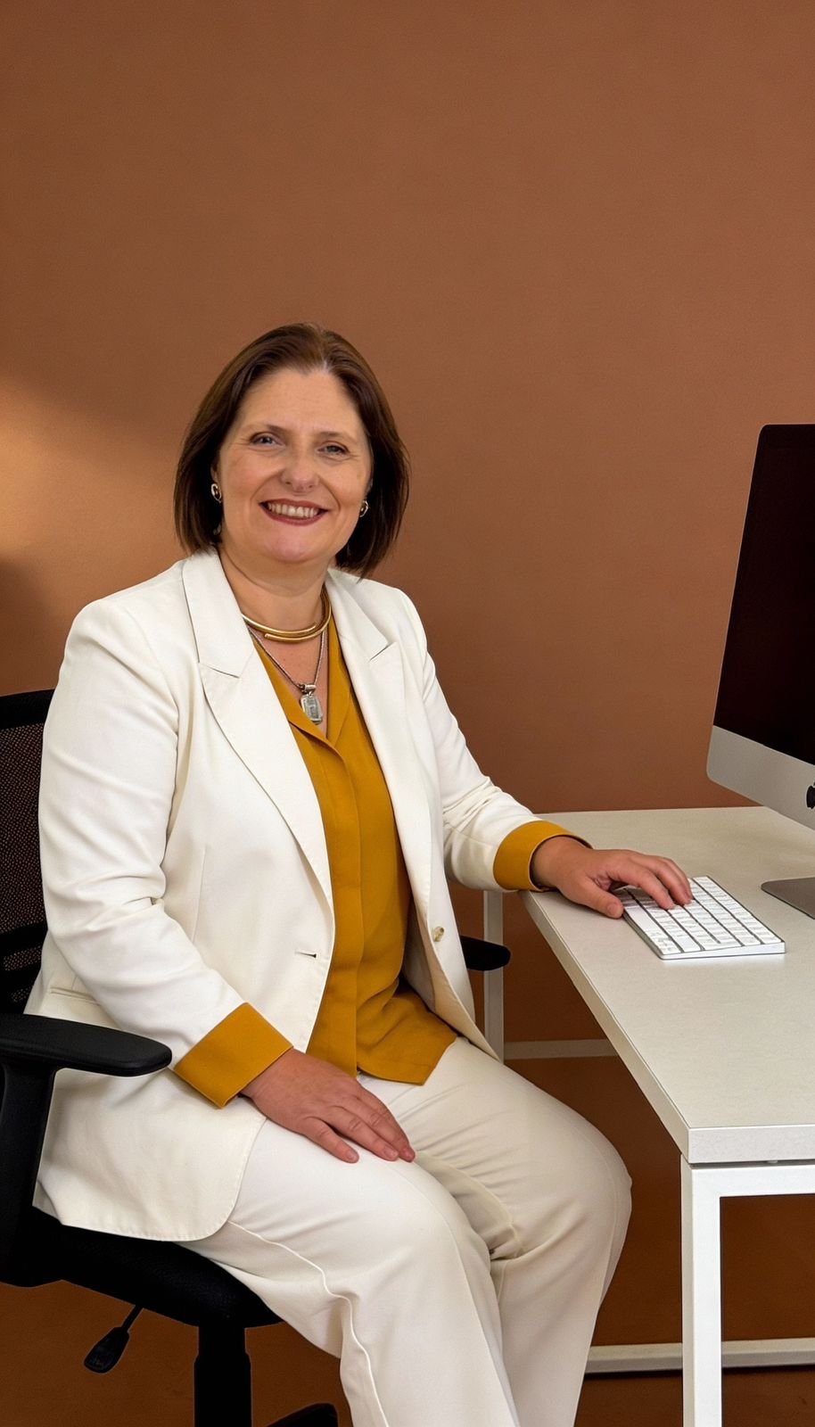 Da prática à consultoria: executiva de marketing reposiciona carreira e passa a educar pequenos negócios com IA humanizada – Alessandra Quaglio