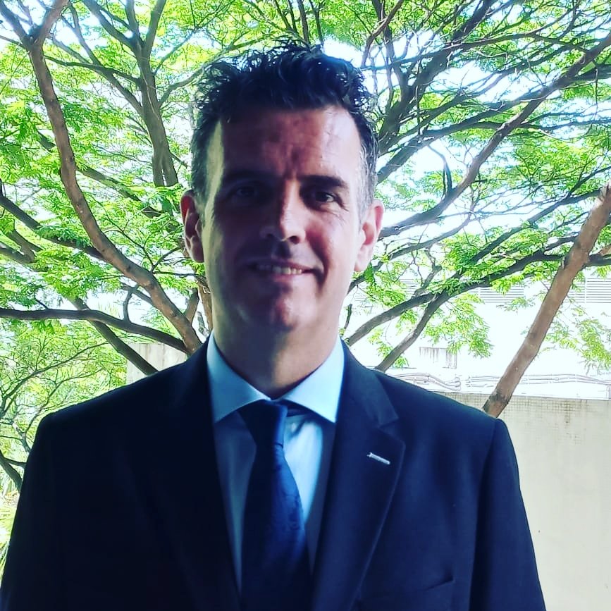 Educação e Inteligência Artificial – Rodrigo Serra