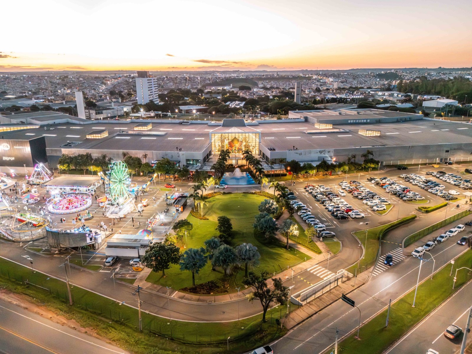 Polo Shopping Indaiatuba celebra 15 anos com novidades: Outback Steakhouse inaugura em maio, novo restaurante, cinema ampliado e shows especiais de Dia das Mães