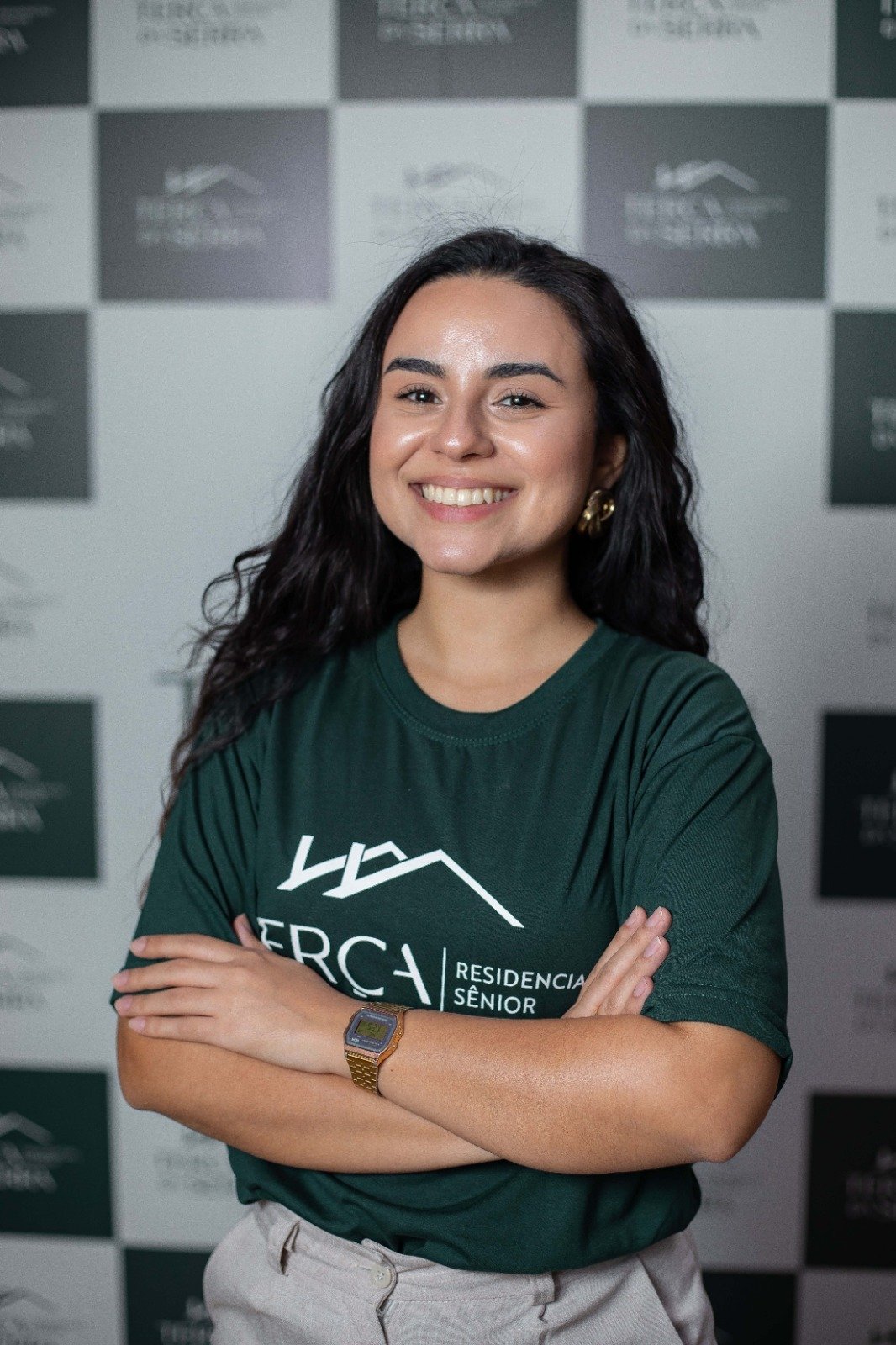 Pessoas idosas sentem menos sede –  Viviani Gomes