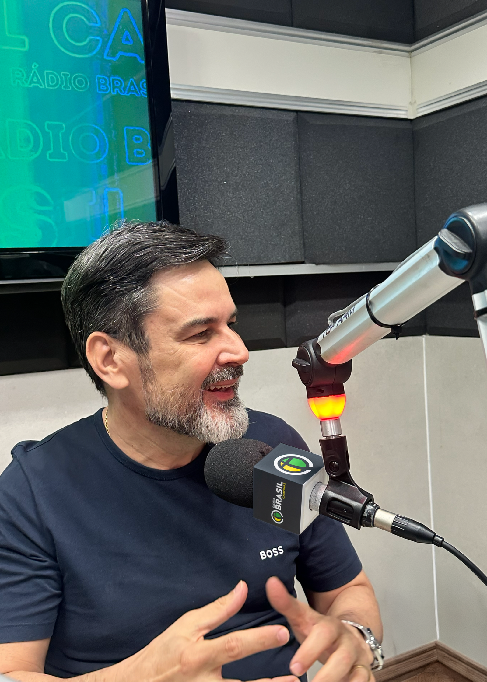 Sumaré ganha curso gratuito de figurino, corte e costura para as artes cênicas – Ronaldo Cordão, empresário que comanda a rede Center Panos
