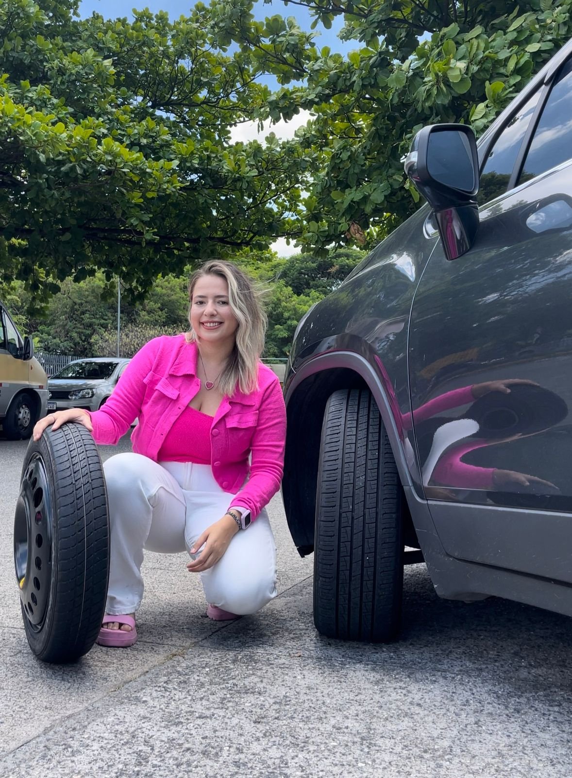 Uma das mulheres mais influentes do setor automotivo ensina mecânica na prática em São Paulo – Vittória Gabriela, fundadora do Dona Meu Destino