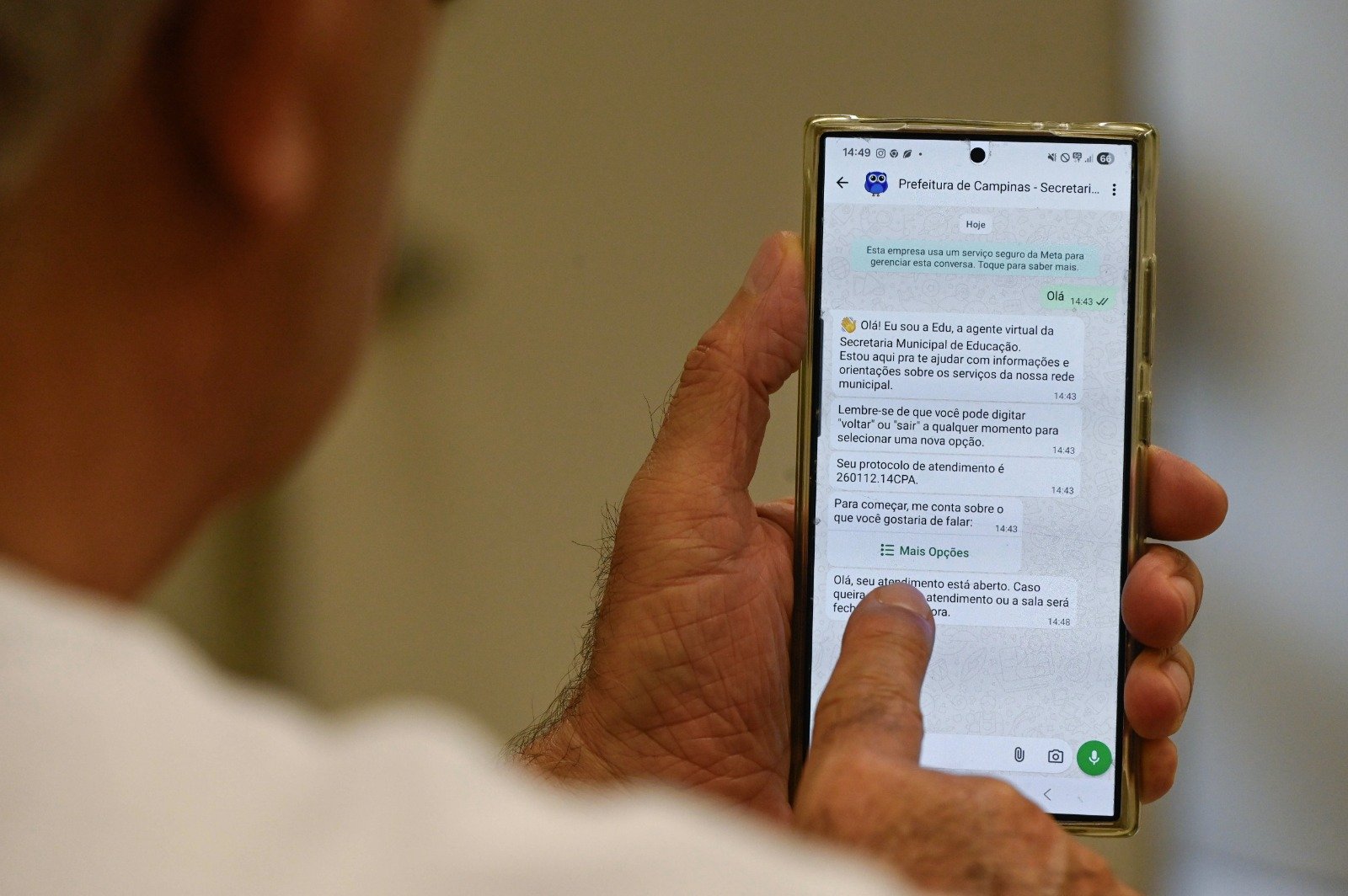 Atendimento via WhatsApp da Educação de Campinas registra mais de 3 mil chamados em dez meses