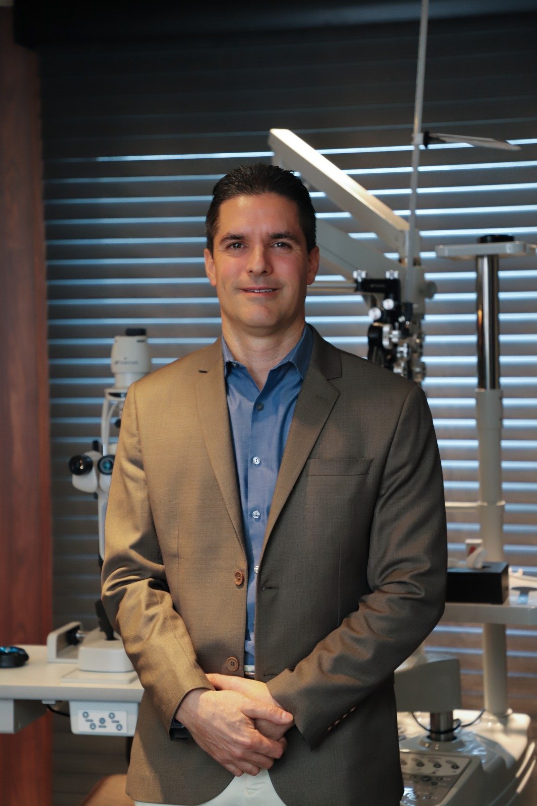 Outubro é o mês de Segurança das lentes de contato –  Rodrigo Carvalho – oftalmologista